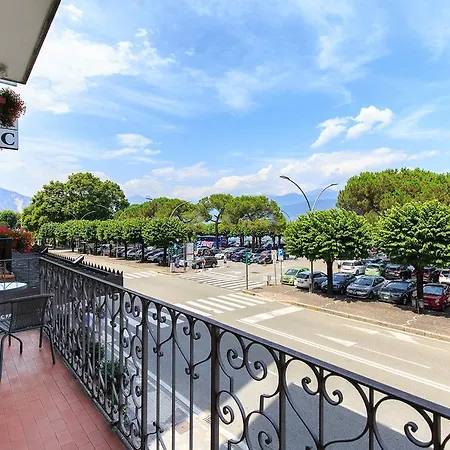 Pensionat La Promenade By Impero House Stresa